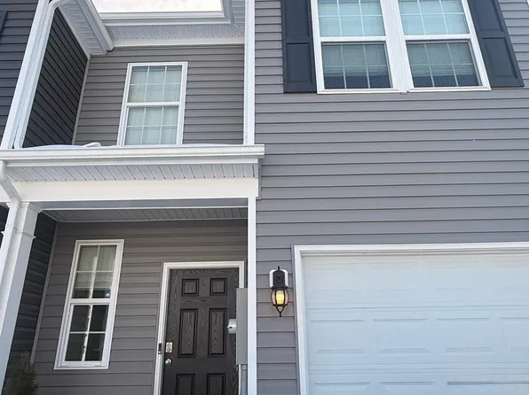 201 Baker Dr, Luray, VA 22835