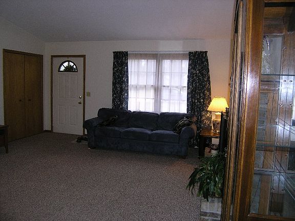 4th image of 315 Westview Dr