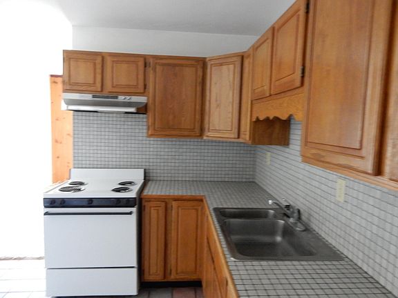 5th image of 2202 Heatherfield Dr