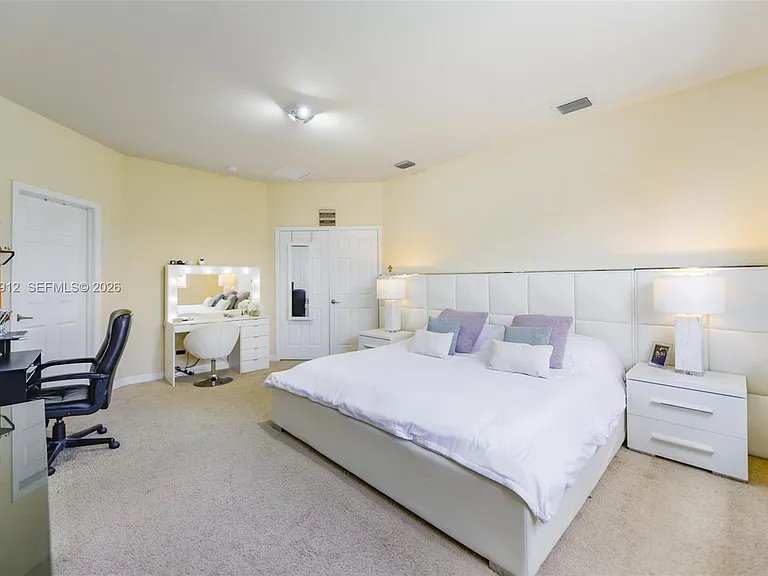 9101 SW 169th Pl — Photo 18