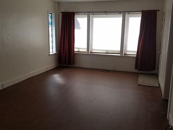2nd image of 456 Pardee Ave