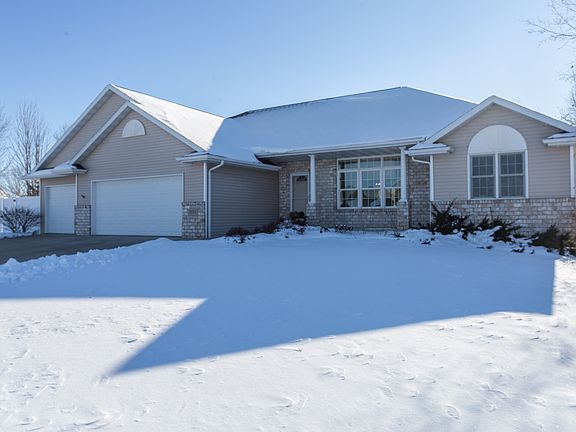 2nd image of 3004 Blue Spruce Dr
