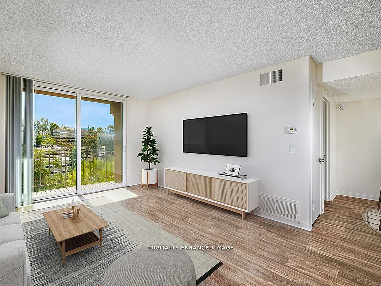 Mellmanor Apartments — Photo 6