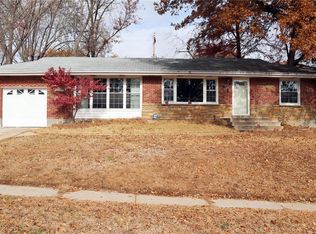 1169 Chambers Rd, Saint Louis, MO 63137