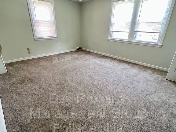 3rd image of 198 Bridge St APT B