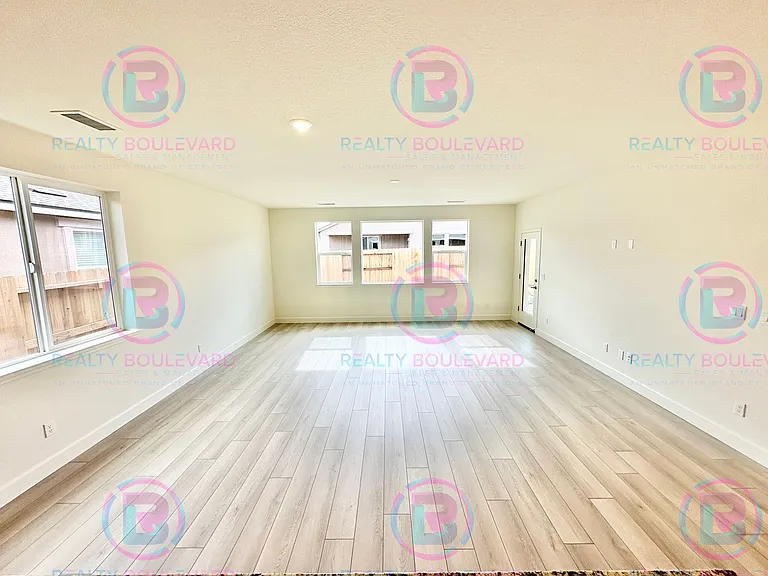 1405 Bravestone Ave — Photo 18