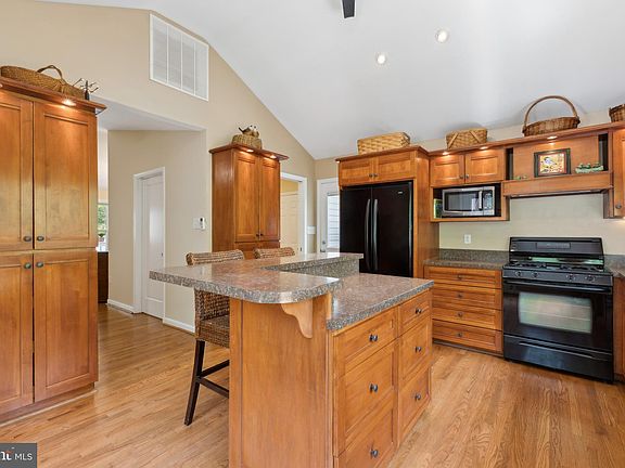 5th image of 11550 Buckskin Ct