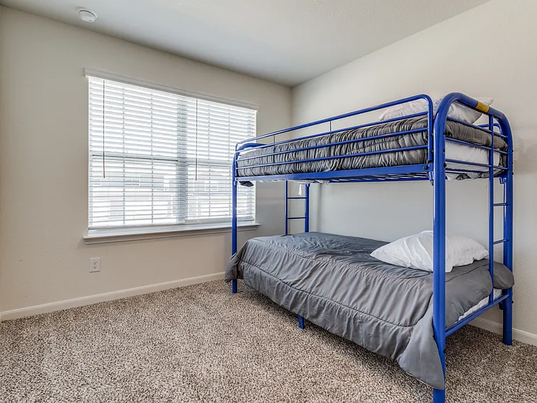 316 Stone Ct — Photo 22