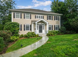 9 Oak Way, Scarsdale, NY 10583