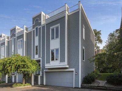 112 3rd Ave NE, Minneapolis, MN, 55413