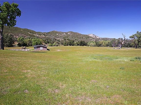 2nd image of 4550 Vista Del Lago