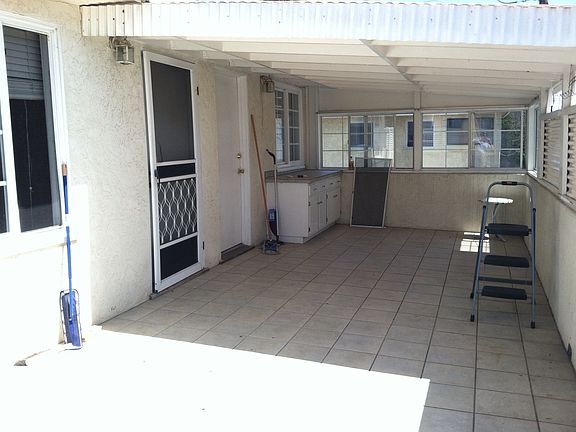 2nd image of 831 Emerald St #831