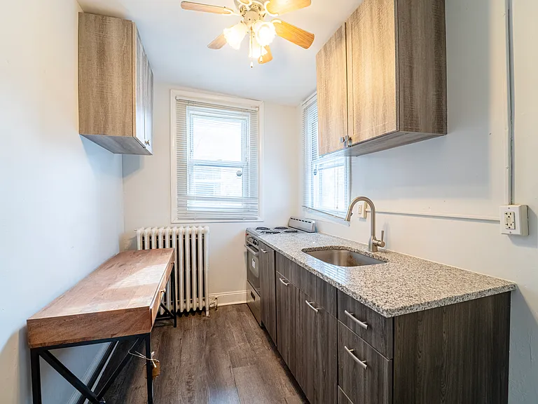 226 S 49th St #1 — Photo 12