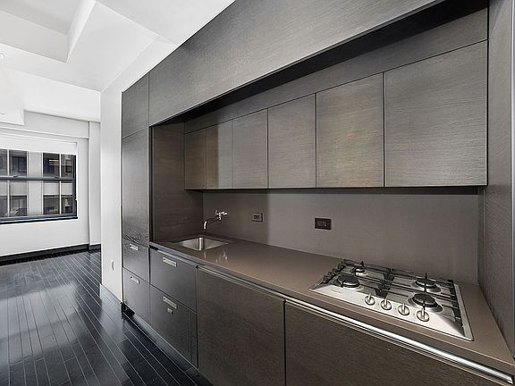 4th image of 20 Pine St APT 2011