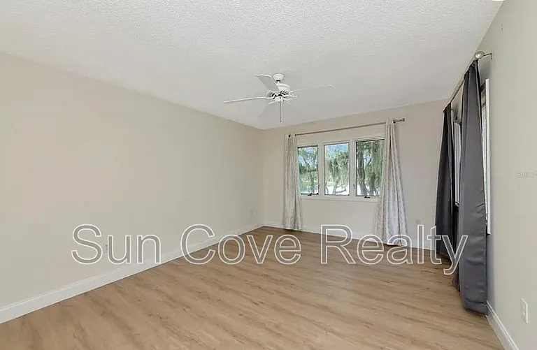4518 Ascot Cir S — Photo 12