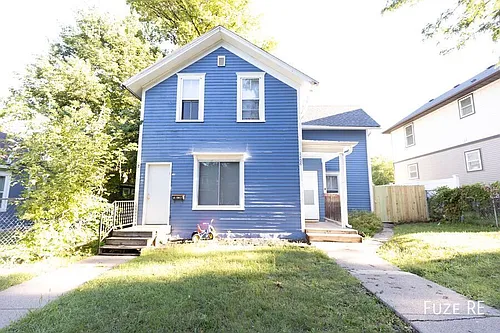 1406 15th Ave N Photo 1