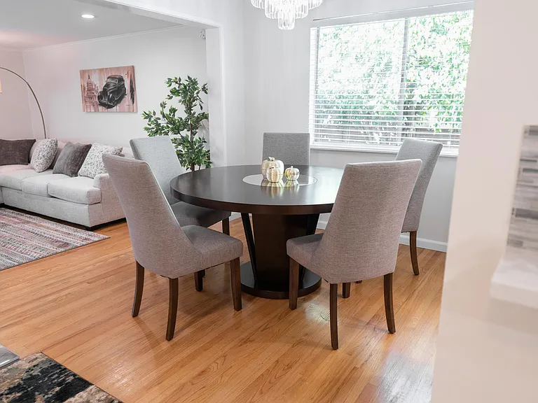 1406 W Roberta Ave — Photo 33