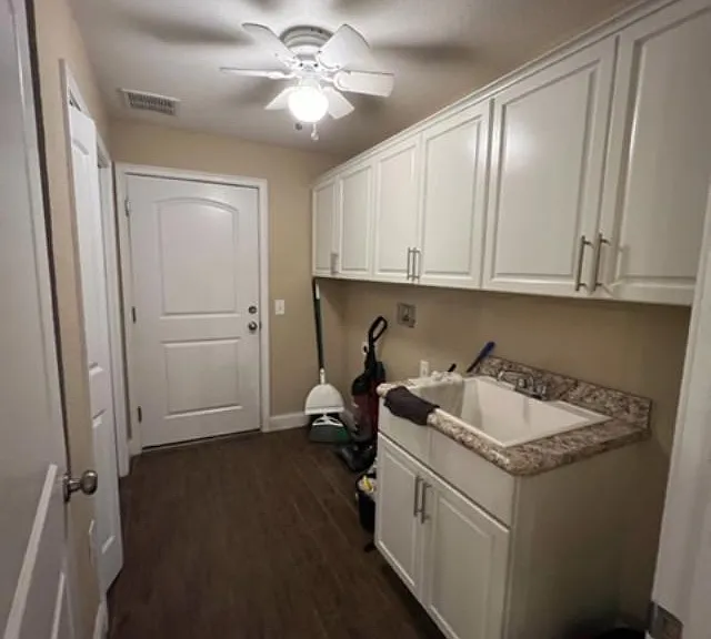 7013 Odoniel Loop W — Photo 23