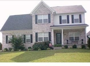 5620 Briscoe Ridge Ln, Louisville, KY 40219