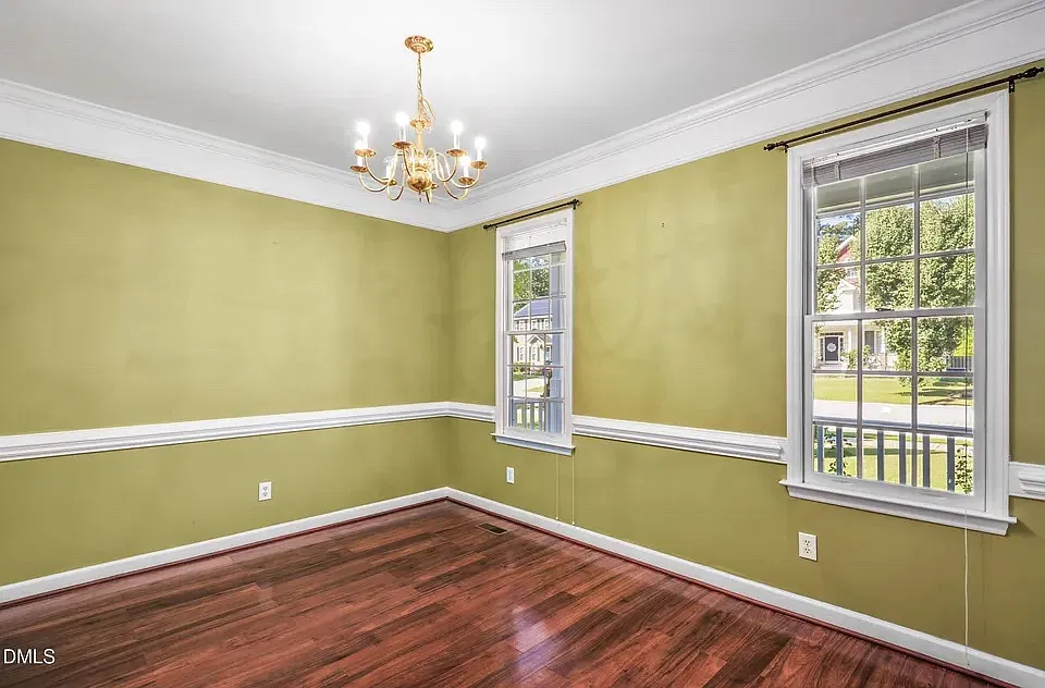 4 bed, 2.5 bath, 2067 sqft, $2,500 — Photo 4