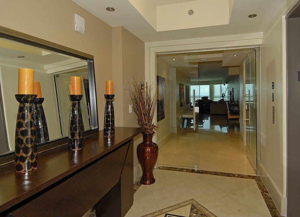 Private Entry Way