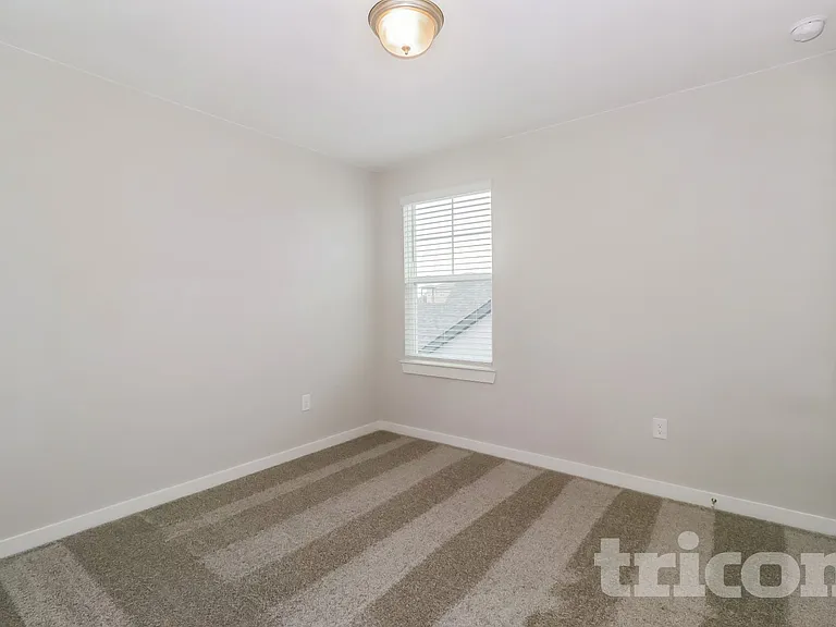 509 Raglands Rd — Photo 12