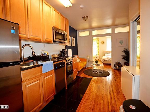 2nd image of 190 E 3rd St APT 5A