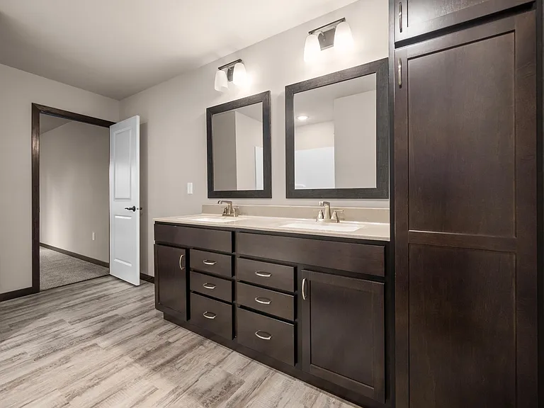 430 Cimarron Dr — Photo 14