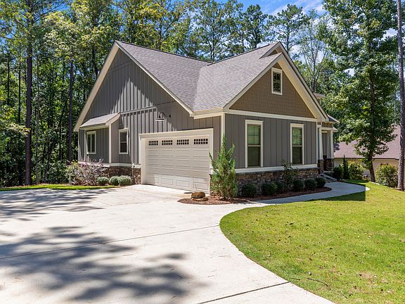 2nd image of 795 Stillwaters Dr