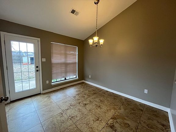 5th image of 6465 Barretts Bend Dr