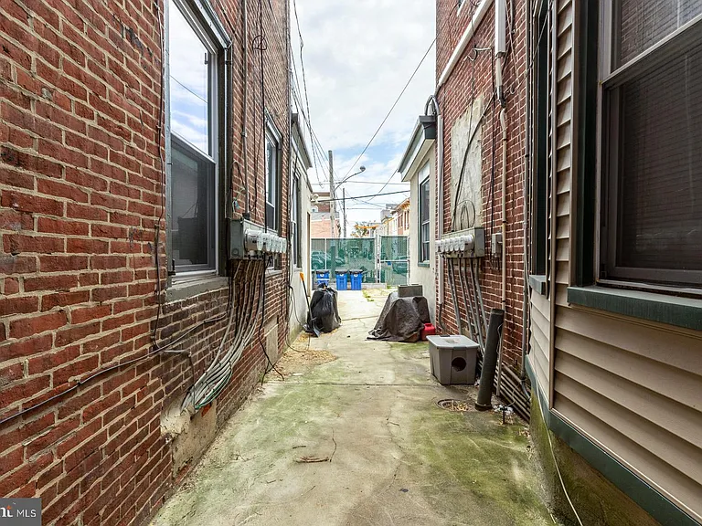 131 W Susquehanna Ave #2F — Photo 11