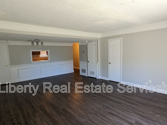 2nd image of 901 Olmstead Dr APT 16B