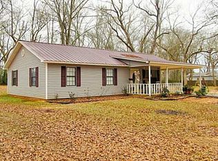 136 Smith Huff Dr, Lucedale, MS 39452