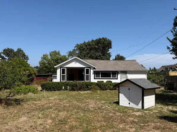 1975 Cooper Rd, Sebastopol, CA 95472