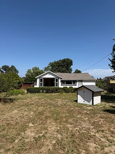1975 Cooper Rd Photo 1