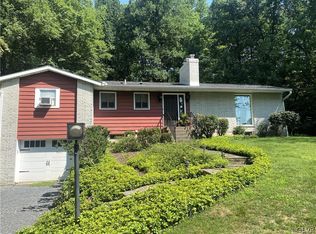 2493 Apple St, Hellertown, PA 18055