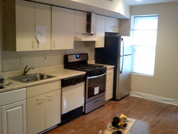 2nd image of 758 S 19th St Floor 2