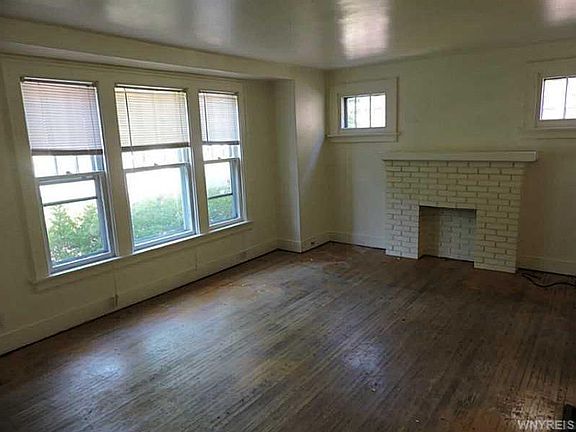 5th image of 401 Saint Lawrence Ave