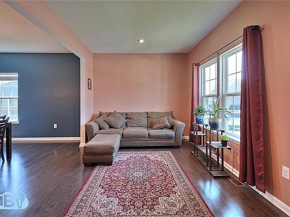 4th image of 2144 Emanuel Ct