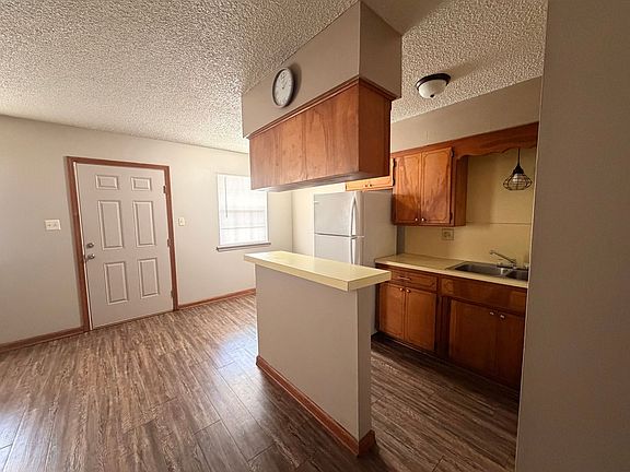 5th image of 300 Market St #207