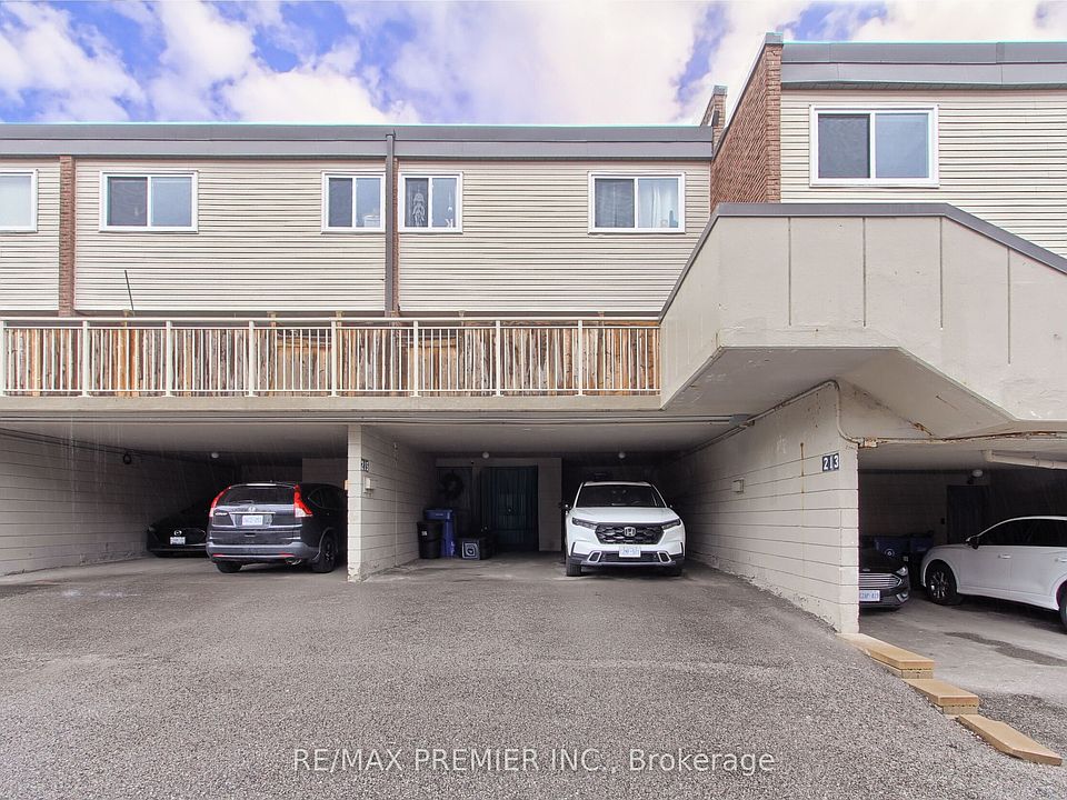1st image of 213 Milestone Cres