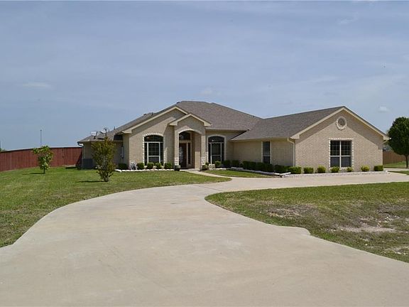 2nd image of 225 Coleton Dr