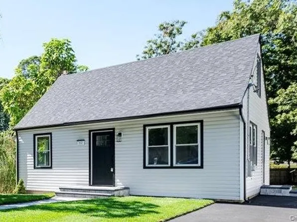 62 Judith Drive, Coram, NY 11727