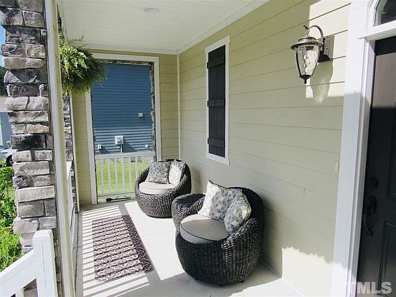 2nd image of 256 N Weststone Blvd