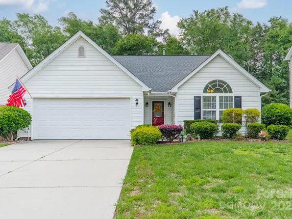 199 Ashmont Dr, Kannapolis, NC 28081
