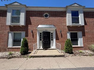 2014 W Woodriver Dr, Carbondale, IL 62901