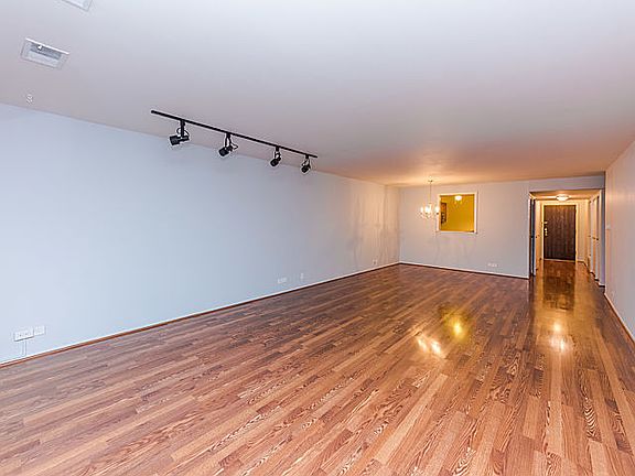 5th image of 211 Elgin Ave APT 5E
