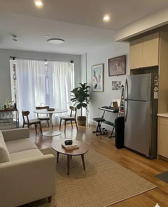 1st image of 56 E 21st St #1G