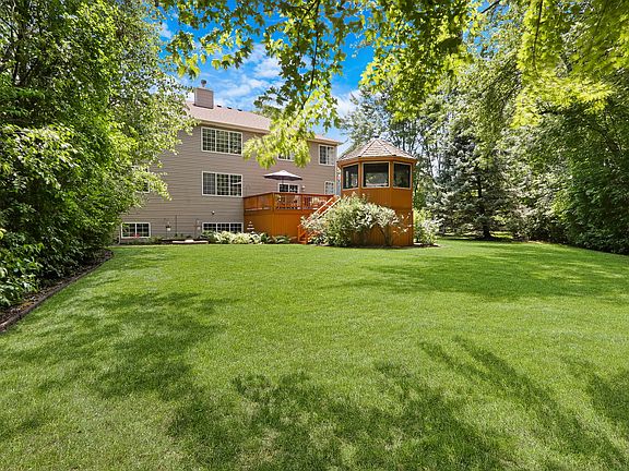 5th image of 7478 Clarewood Ln