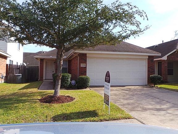 2nd image of 14323 Hillard Green Ln